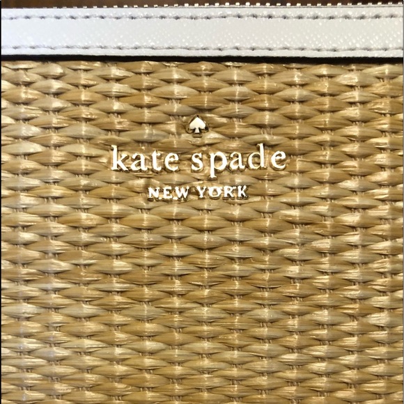 NWT-Kate Spade-Picnic In The Park-Lg Straw Pouch - Picture 3 of 7